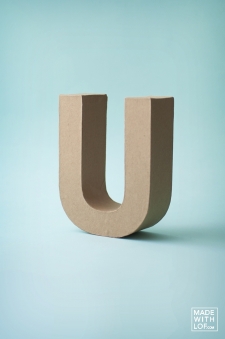 U de cartón kraft
